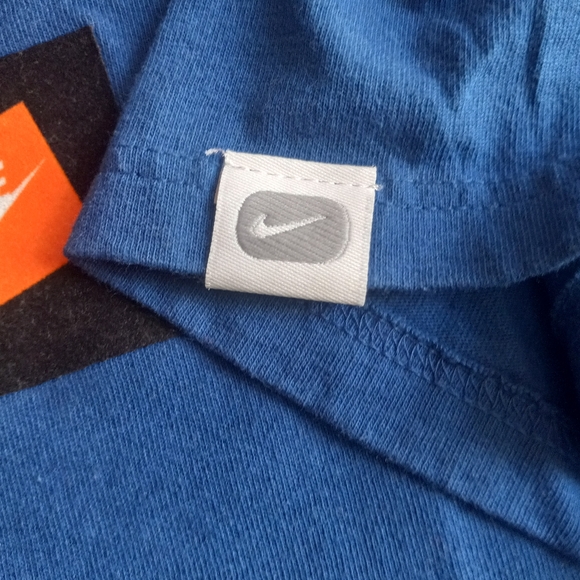 Nike Box Logo Tee - Picture 5 of 5